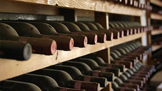 如(rú)何判斷你(nǐ)的(de)葡萄酒是(shì)否适合陳年(nián)?